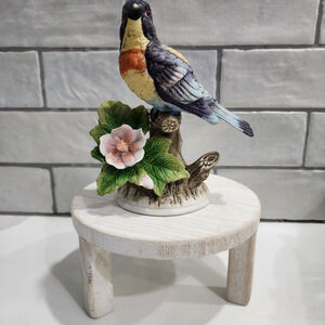Royal Crown J.Byron Ceramic Warbler Bird On Tree Trunk With Flowers, EUC